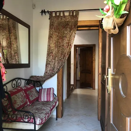 Domcek S Krasnou Zahradou A Bazenom Holiday home Rovinka